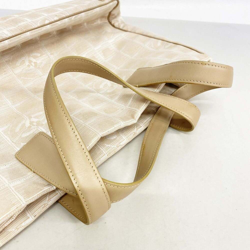 Chanel New Travel Nylon Tote Bag, Beige, Women's - Picture 11 of 12